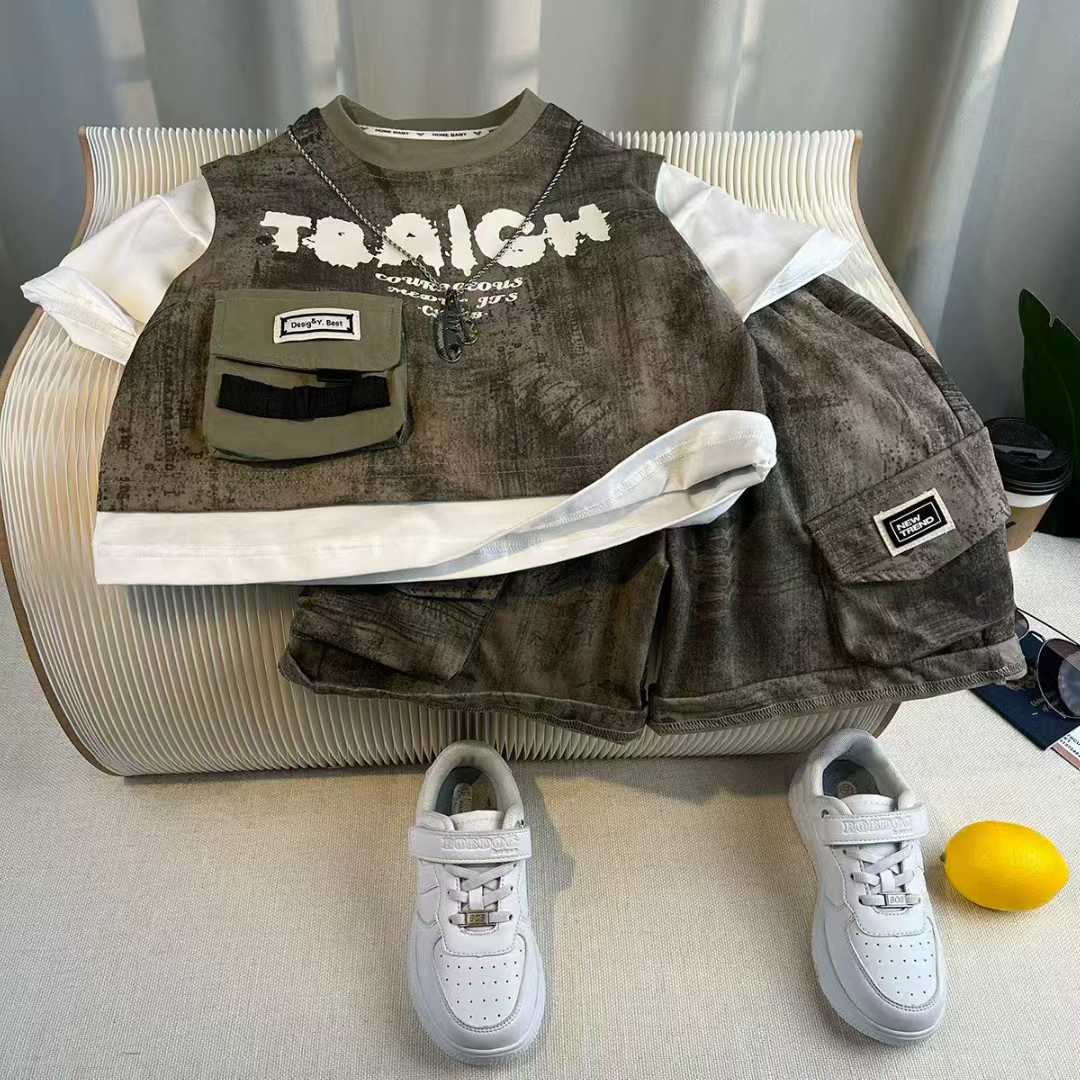 Boys' fashion set, short-sleeve top and shorts--pocket