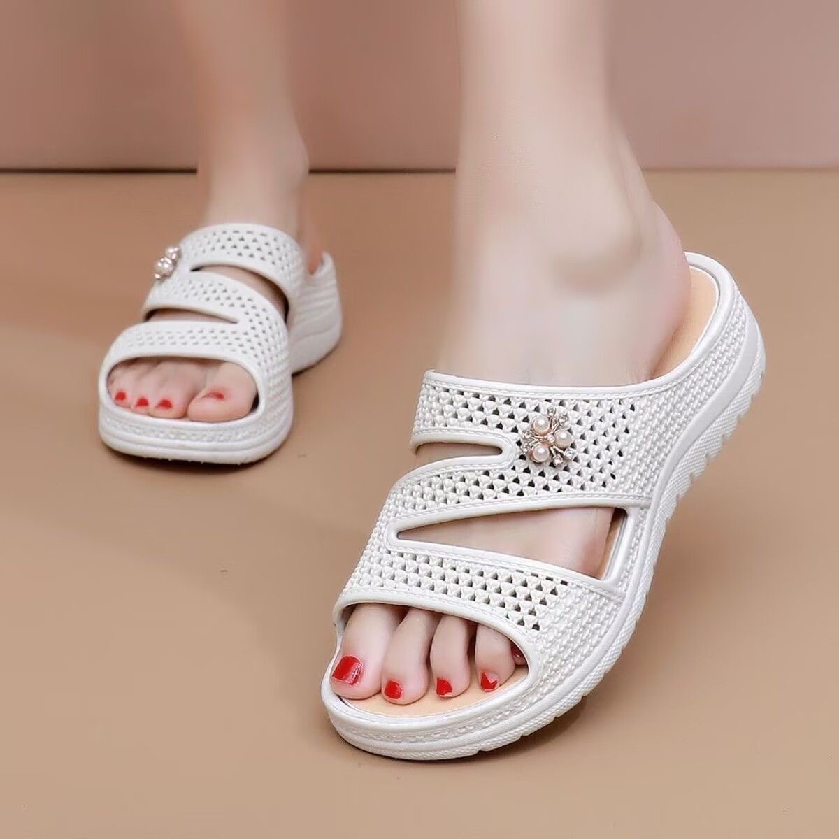 Thick-soled slippers, new summer style, thick and casual, fashionable for home and beach, versatile, non-slip soft sole for women--88